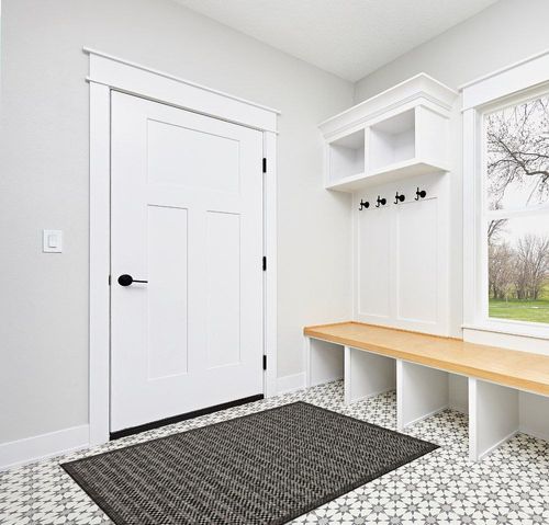 Unique Loom Outdoor Border Collection Area Rug - Checkered (4' x 6' Rectangle, Gray/ Black) in White Modern Entryway