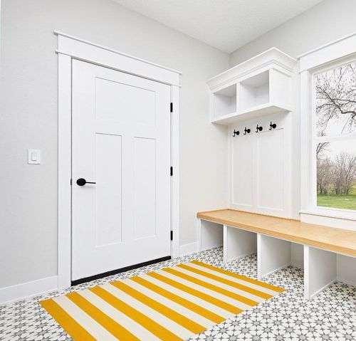 SAFAVIEH Montauk Collection Accent Rug - 4' x 6', Yellow & Ivory, Handmade Flat Weave Boho Farmhouse Cotton Stripe, Ideal for High Traffic Areas in Entryway, Living Room, Bedroom (MTK712A) in White Modern Entryway