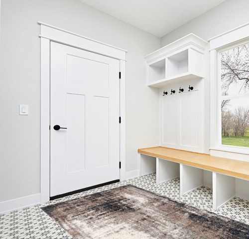 RUG BRANCH Soft Plush Retro Contemporary Abstract Shag Grey White Indoor Area Rug for Living Room, Bedroom, Dining Room, and Kitchen - 5' x 7' (5'3" X 7'7") in White Modern Entryway