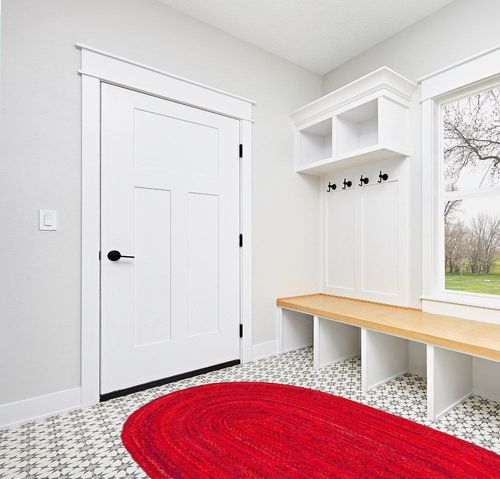 Safavieh Braided Collection Area Rug - 5' x 8' Oval, Red, Handmade Country Farmhouse Reversible Cotton, Ideal for High Traffic Areas in Living Room, Bedroom (BRD452Q) in White Modern Entryway