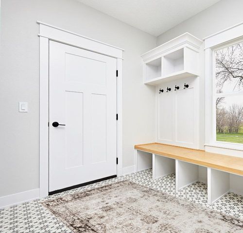Unique Loom Sofia Collection Area Rug - Casino (5' 3" x 8' Rectangle, Beige/ Tan) in White Modern Entryway