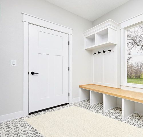 Unique Loom Solid Shag Collection Area Rug (5' 1" x 8' Rectangle, Snow White) in White Modern Entryway