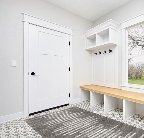JONATHAN Y MOH205B-5 Aya Berber Stripe Geometric Indoor Farmhouse Area-Rug Bohemian Minimalistic Striped Easy-Cleaning Bedroom Kitchen Living Room Non Shedding, 5 X 8, Gray,Cream in White Modern Entryway