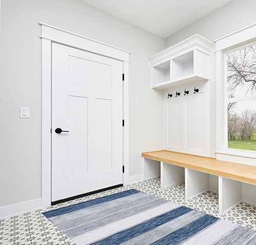 Safavieh Striped Kilim Collection Area Rug - 5' x 8', Grey & Blue, Flat Weave Cotton Design, Easy Care, Ideal for High Traffic Areas in Living Room, Bedroom (STK804M) in White Modern Entryway