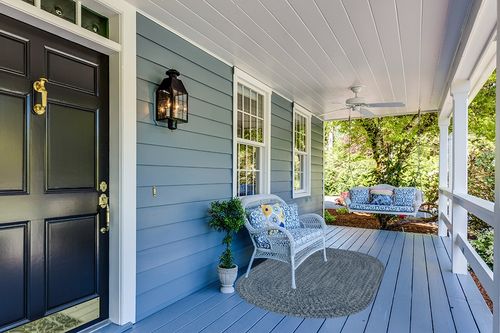 Capel Rugs Claire Oval Braided Area Rug Made in USA Indoor/Outdoor Farmhouse Rug 4' x 6' Blue Jay in Light Blue Patio