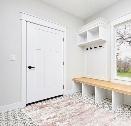 SAFAVIEH Meadow Collection Area Rug - 5'3" x 7'6", Beige & Pink, Modern Abstract Design, Non-Shedding & Easy Care, Ideal for High Traffic Areas in Living Room, Bedroom (MDW585B) in White Modern Entryway