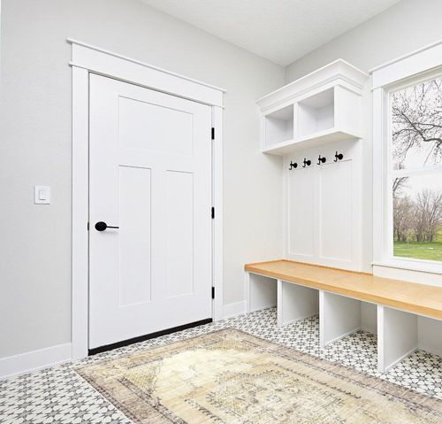 nuLOOM Glenda Machine Washable Faded Medallion Area Rug, 5x8, Light Grey in White Modern Entryway