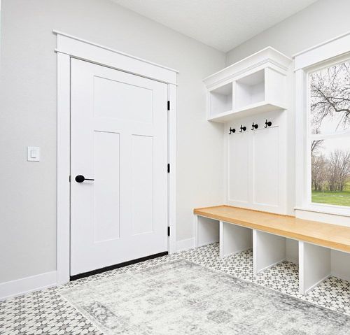 Unique Loom Sofia Collection Area Rug - Casino (5' 3" x 8' Rectangle, Gray/ Beige) in White Modern Entryway