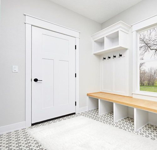 nuLOOM Gynel Contemporary Shag Area Rug, 5x8, Snow White in White Modern Entryway