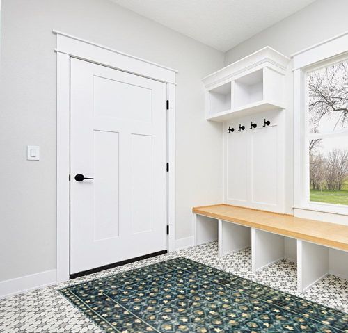 Loloi Rifle Paper Co. x Eden Lattice Indigo 5'-0" x 7'-6" Area Rug in White Modern Entryway