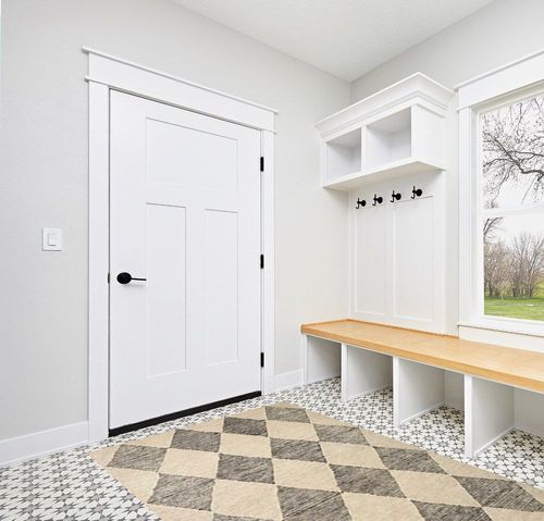 Loloi Chris Loves Julia x Francis Beige/Charcoal 5'-0" x 7'-6" Area Rug in White Modern Entryway