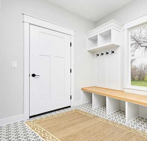 Erin Gates Orchard Border 5' x 8' Area Rugs with Natural ORCHAORC-1NAT5080 in White Modern Entryway