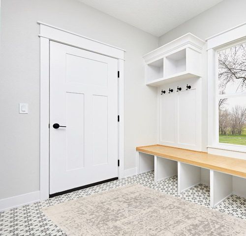 Grey Traditional Living Room Area Rug in White Modern Entryway