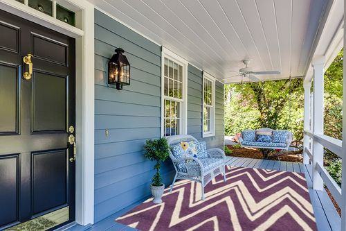 SAFAVIEH Cambridge Collection Area Rug - 6' x 9', Purple & Ivory, Handmade Chevron Wool, Ideal for High Traffic Areas in Living Room, Bedroom (CAM711P) in Light Blue Patio