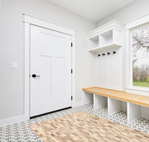 eCarpet Gallery Hand-Knotted | Area Rug for Living Room, Bedroom | Cowhide Patchwork Accent Grey Rug 5'1" x 7'4" | 350190 in White Modern Entryway
