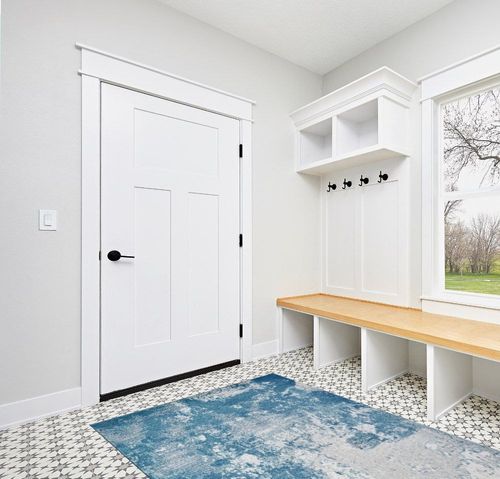 LUXE WEAVERS Abstract Blue 5x7 Area Rug in White Modern Entryway