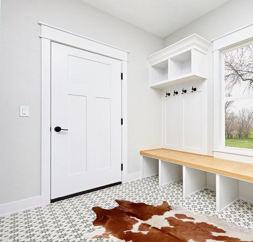 Brown and White Cowhide Rug Natural Cow Skin Cow Hide Leather Area Rug Hair On, 5 ft X 6 ft Premium Brown White Large in White Modern Entryway