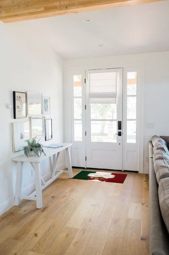 Area Rugs Non-Slip Washable Rug Merry Christmas Bell and Snowflake Indoor Rug Rubber Backing Floor Mats Home Decor Carpet for Living Room Dining Room Non Shedding 2x3 Ft in White Scandinavian Entryway