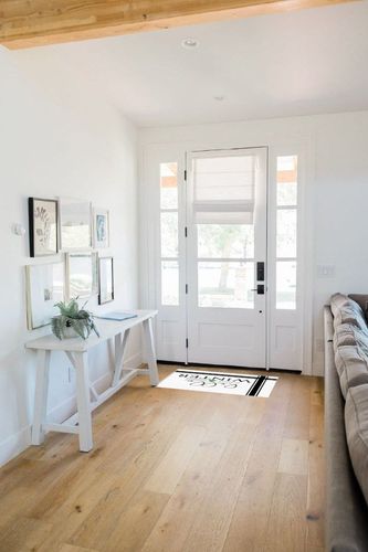 Area Rug 2x3 Feet, Christmas Tree Hello Winter Rug, Rugs for Living Room Decor Bedroom Decor Kids Room, Non-Slip Living Room Rugs, Comrft Carpet Washable Rug in White Scandinavian Entryway