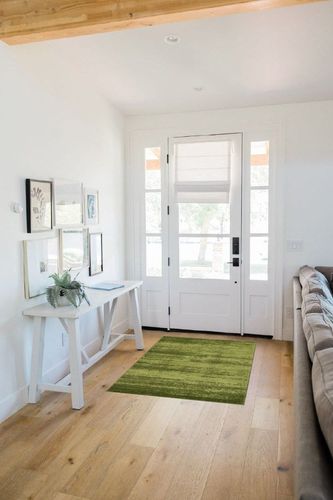 Unique Loom Del Mar Collection Area Rug - Lucille (3' 3" x 5' 3" Rectangle, Green/ Hunter Green) in White Scandinavian Entryway