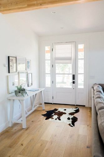 ARTISTIC DECOR Pure Brown Tricolor Cowhide Rug Black Brown and White Luxurious Cow Skin Tri Color (Small 5 x 3ft) in White Scandinavian Entryway