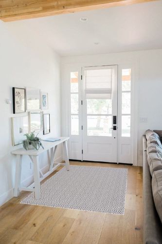 Martha Stewart Collection by SAFAVIEH 4' x 6' Grey/Ivory MSR484F Contemporary Geometric Cotton Area Rug in White Scandinavian Entryway
