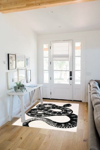 nuLOOM Modern Slithering Serpent Machine Washable Area Rug, 4x6, Black in White Scandinavian Entryway
