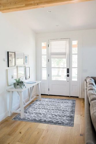 COZYLOOM Area Rug Vintage Boho Distressed Rug 4x6 Oriental Floral Print Area Rug Chenille Foldable Thin Floor Cover Non-Slip Washable Rug for Living Room Bedroom Dorm Home Office Decor Grey in White Scandinavian Entryway