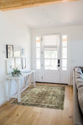 Loloi Magnolia Home by Joanna Gaines x Sinclair Pebble/Taupe 3'-6" x 5'-6" Accent Rug in White Scandinavian Entryway