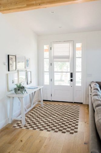 nuLOOM Adelaide Mid-Century Checkered Shag Area Rug - 4x6 Shag Area Rug Mid-Century Modern Beige Rugs for Living Room Bedroom Dining Room Nursery in White Scandinavian Entryway
