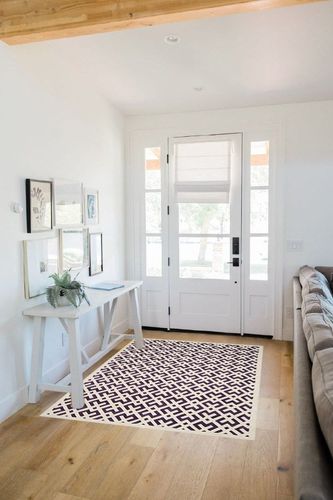 SAFAVIEH Chatham Collection 4' x 6' Purple / Ivory CHT719F Handmade Geometric Premium Wool Area Rug in White Scandinavian Entryway
