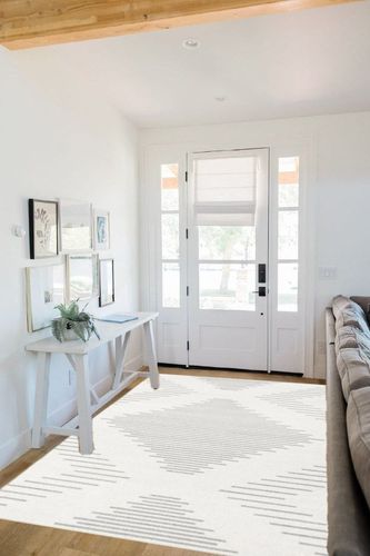 Markus Geometric Gray and Ivory Area Rug Foundstone Rug Size: Rectangle 5'3" x 8' in White Scandinavian Entryway