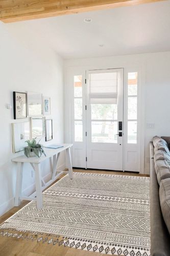 Mark&Day Outdoor Rugs, 5x7 Antibes Bohemian Indoor/Outdoor Black Area Rug, Non Shedding Black White Carpet for Patio, Porch, Deck, Bedroom, Living Room or Kitchen (5'3" x 7'7") in White Scandinavian Entryway