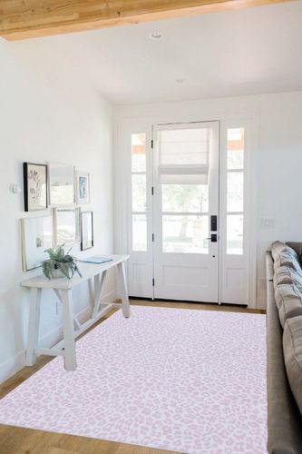Safavieh Faux Hide Collection Area Rug - 5' x 8', Ivory & Pink, Leopard Rustic Design, Non-Shedding & Easy Care, Machine Washable Ideal for High Traffic Areas in Living Room, Bedroom (FAH505B) in White Scandinavian Entryway