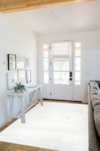 nuLOOM Gynel Contemporary Shag Area Rug, 5x8, Snow White in White Scandinavian Entryway