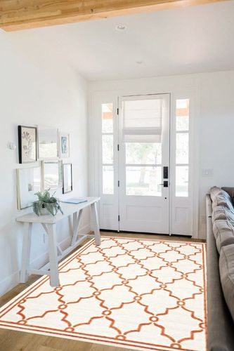 SAFAVIEH Amherst Collection Area Rug - 5'3" x 8', Beige & Orange, Trellis Design, Non-Shedding & Easy Care, Ideal for High Traffic Areas in Living Room, Bedroom (AMT414F) in White Scandinavian Entryway