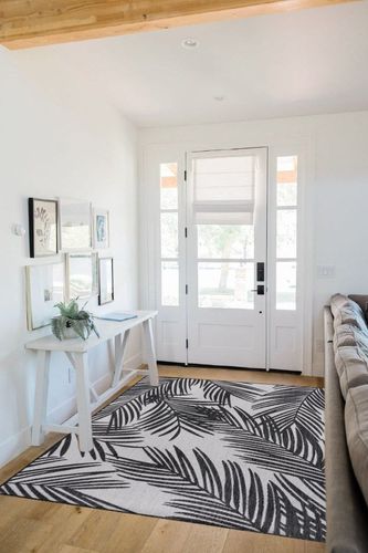 Rugshop Contemporary Distressed Leaves Textured Flat Weave Easy Cleaning Outdoor Rugs for Deck,Patio,Backyard Indoor/Outdoor Area Rug 5' x 7' Black in White Scandinavian Entryway