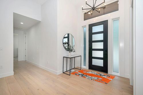 Restoration and Renovation Climbing Jaguar Modern Handmade Wool Rug for Living Room, Bedroom and Dining Room (Orange, 3x5) in Modern White Entryway