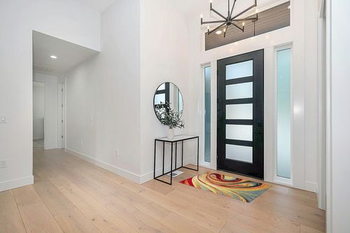 Home Dynamix Adja Modern Area Rug, Splash (3'3" x 4'3") in Modern White Entryway