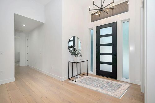 Emmy Traditional Blue Area Rug Kelly Clarkson Home Rug Size: Rectangle 4' x 5'7" in Modern White Entryway
