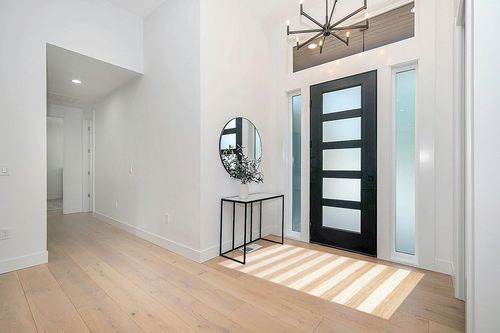nuLOOM Alisia Flatweave Striped Jute Area Rug, 4x6, Off-white in Modern White Entryway