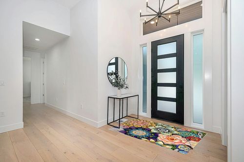 Modern Floral Flower Area Rugs 4x6 for Bedroom Living Room Colorful Vintage Boho Large Entryway Throw Rug Non-Slip Machine Washable Floor Carpet for Home Decor (4’X 6’, Floral) in Modern White Entryway