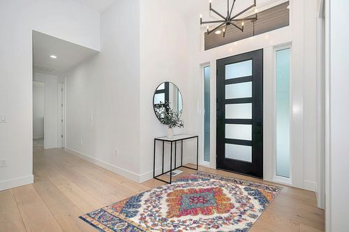 Blue/Multi Bohemian FLAIR Boho Vintage Traditional Non Slip Rug in Modern White Entryway
