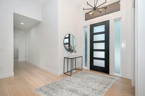 nuLOOM Abstract Tribal Machine Washable Area Rug, 5x8, Grey in Modern White Entryway