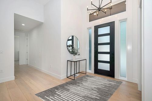JONATHAN Y MOH205B-5 Aya Berber Stripe Geometric Indoor Farmhouse Area-Rug Bohemian Minimalistic Striped Easy-Cleaning Bedroom Kitchen Living Room Non Shedding, 5 X 8, Gray,Cream in Modern White Entryway