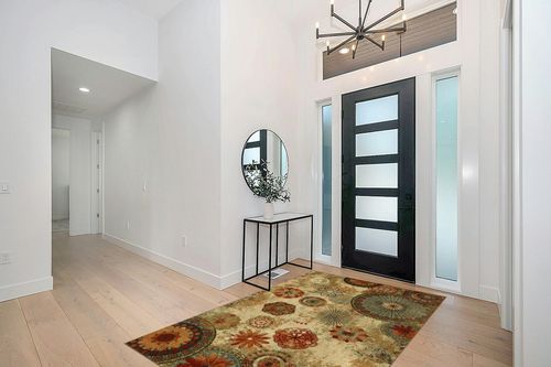 Mohawk Home Alexa Ornamental Floral Medallion 5' x 8' Area Rug - Perfect for Living Room, Dining Room, Office in Modern White Entryway