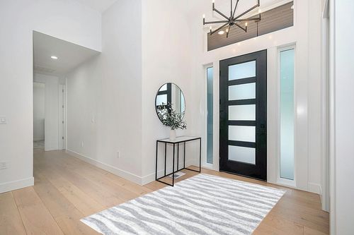 nuLOOM Tristan Contemporary Waves Area Rug, 5' x 8', Grey in Modern White Entryway