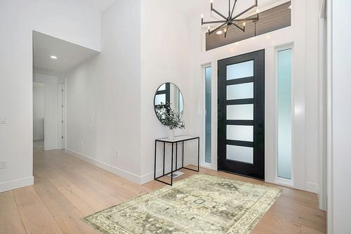 Loloi II Rosette Collection ROS-09 SAGE/Beige, Traditional 5'-0" x 7'-6" Area Rug in Modern White Entryway