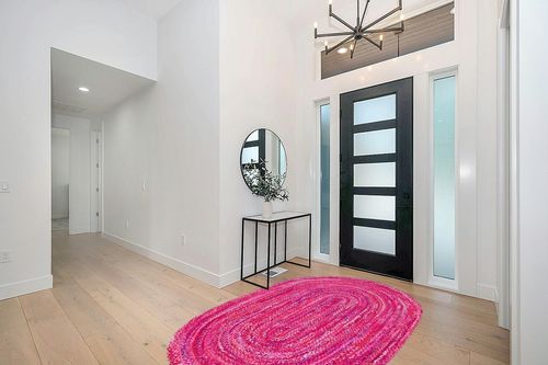 Safavieh Braided Collection Area Rug - 5' x 8' Oval, Pink & Fuchsia, Handmade Country Farmhouse Reversible Cotton, Ideal for High Traffic Areas in Living Room, Bedroom (BRD452U) in Modern White Entryway