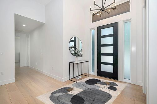 nuLOOM Rylee Abstract Machine Washable Indoor/Outdoor Area Rug, 5x8, Grey in Modern White Entryway